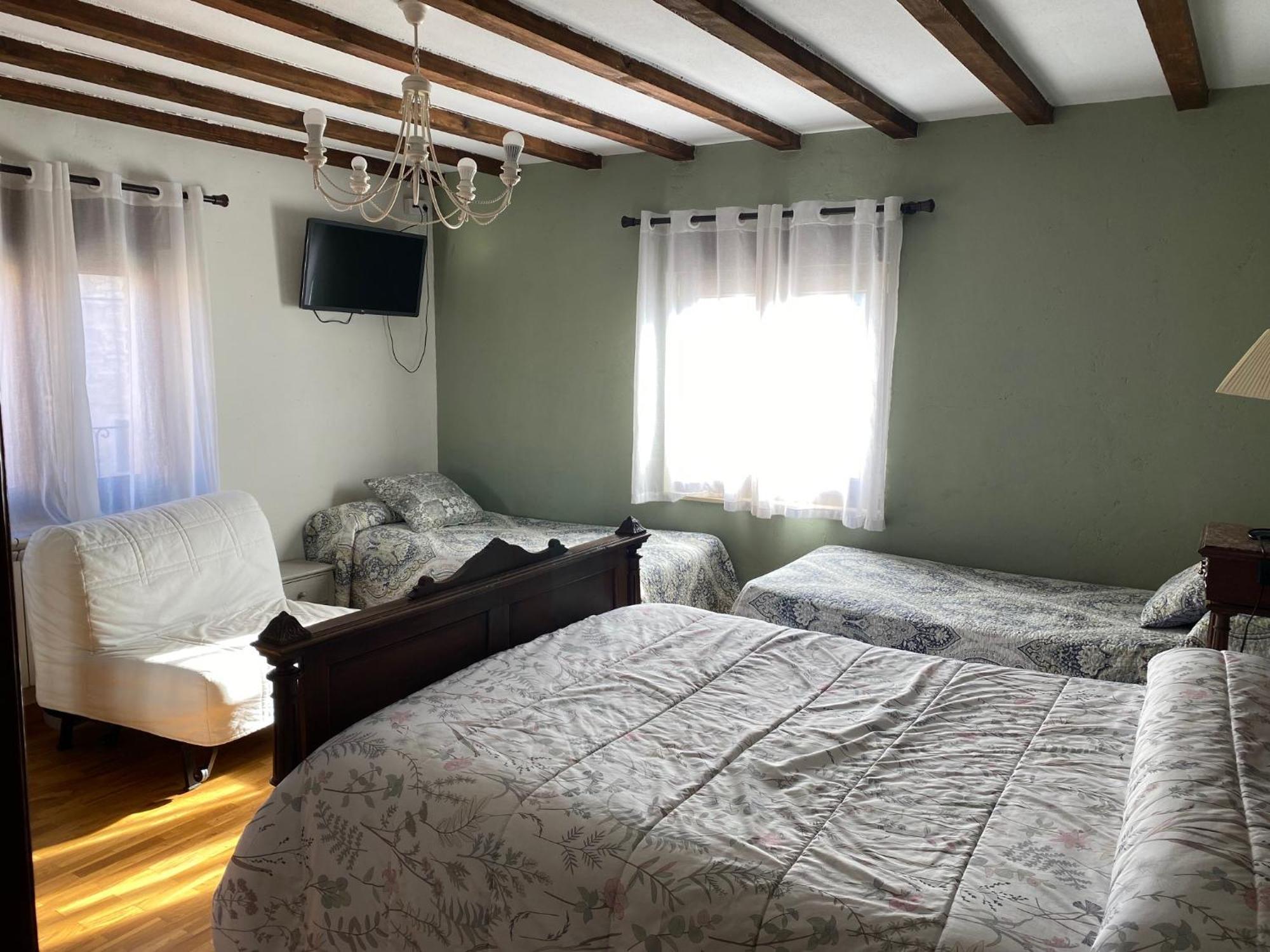 Dona Elvira Y Dona Sol Villa Vivar del Cid Buitenkant foto
